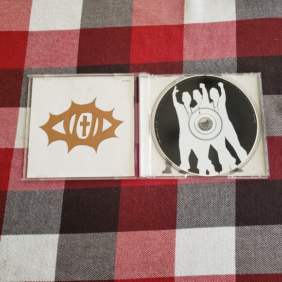 DC Talk Free at Last CD - Picture 3 of 4